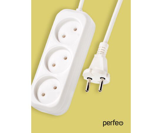  Сетевой удлинитель без заземления Perfeo "RU POWER", 3,0м, 3 розетки, белый (Р16-012) 