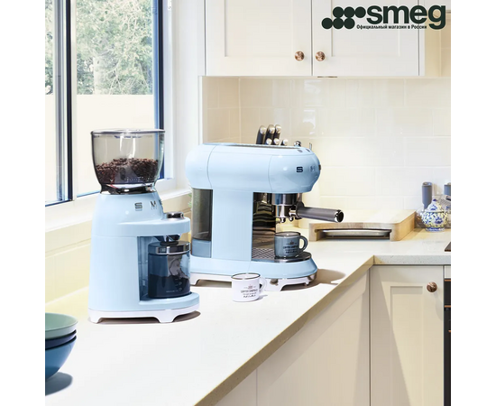  Кофемолка SMEG CGF11PBEU пастельно-голубой 