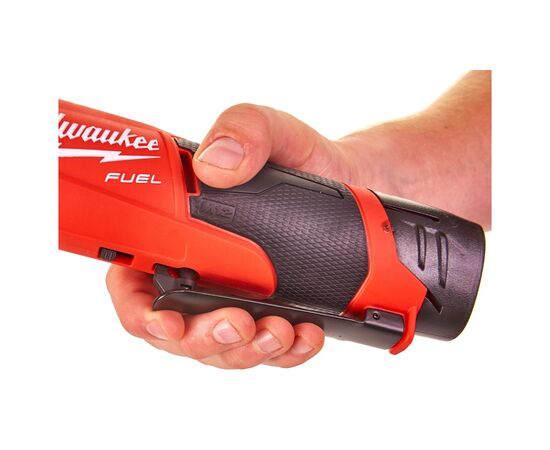  Трещотка аккумуляторная Milwaukee M12 FIR38-201B (4933459798) 1АКБ сумка 