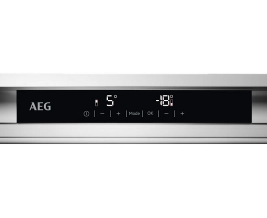  Встраиваемый холодильник AEG SCE819E5TS белый 